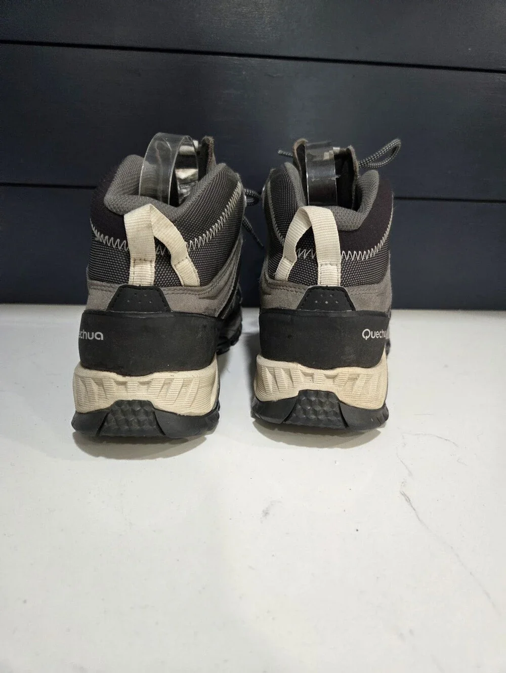 Quechua Men's Gray and Black Hiking Boots 500 Waterproof Size 9
